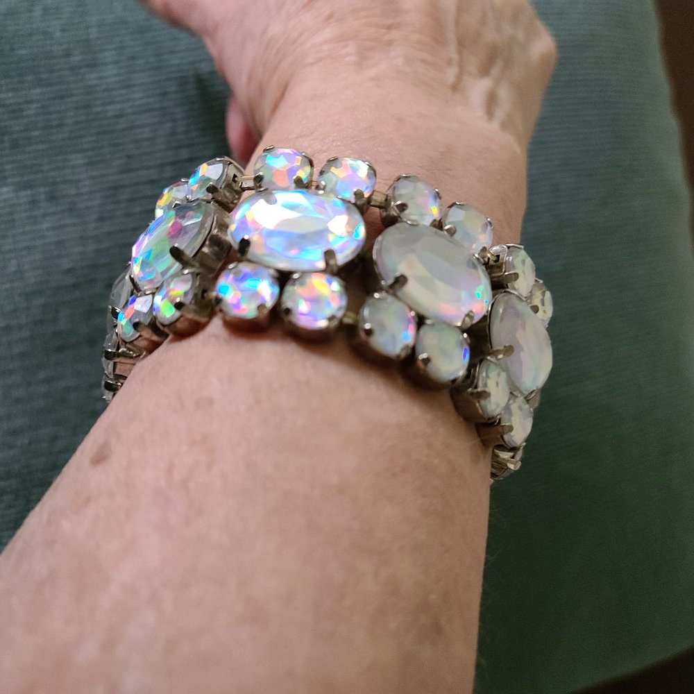 Aurora Borealis stretch bracelet